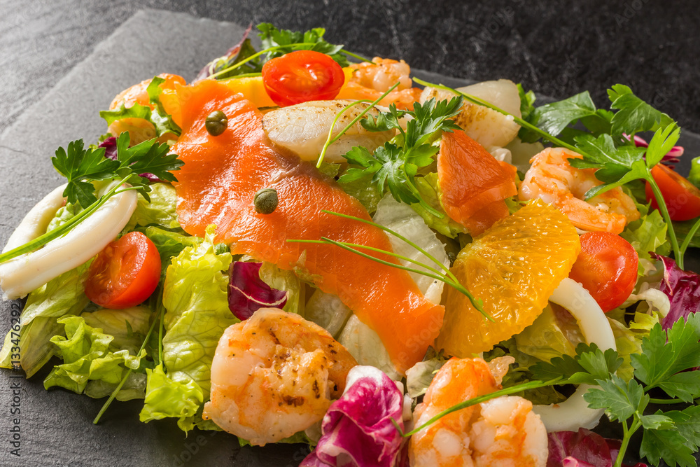 シーフードサラダ seafood salad