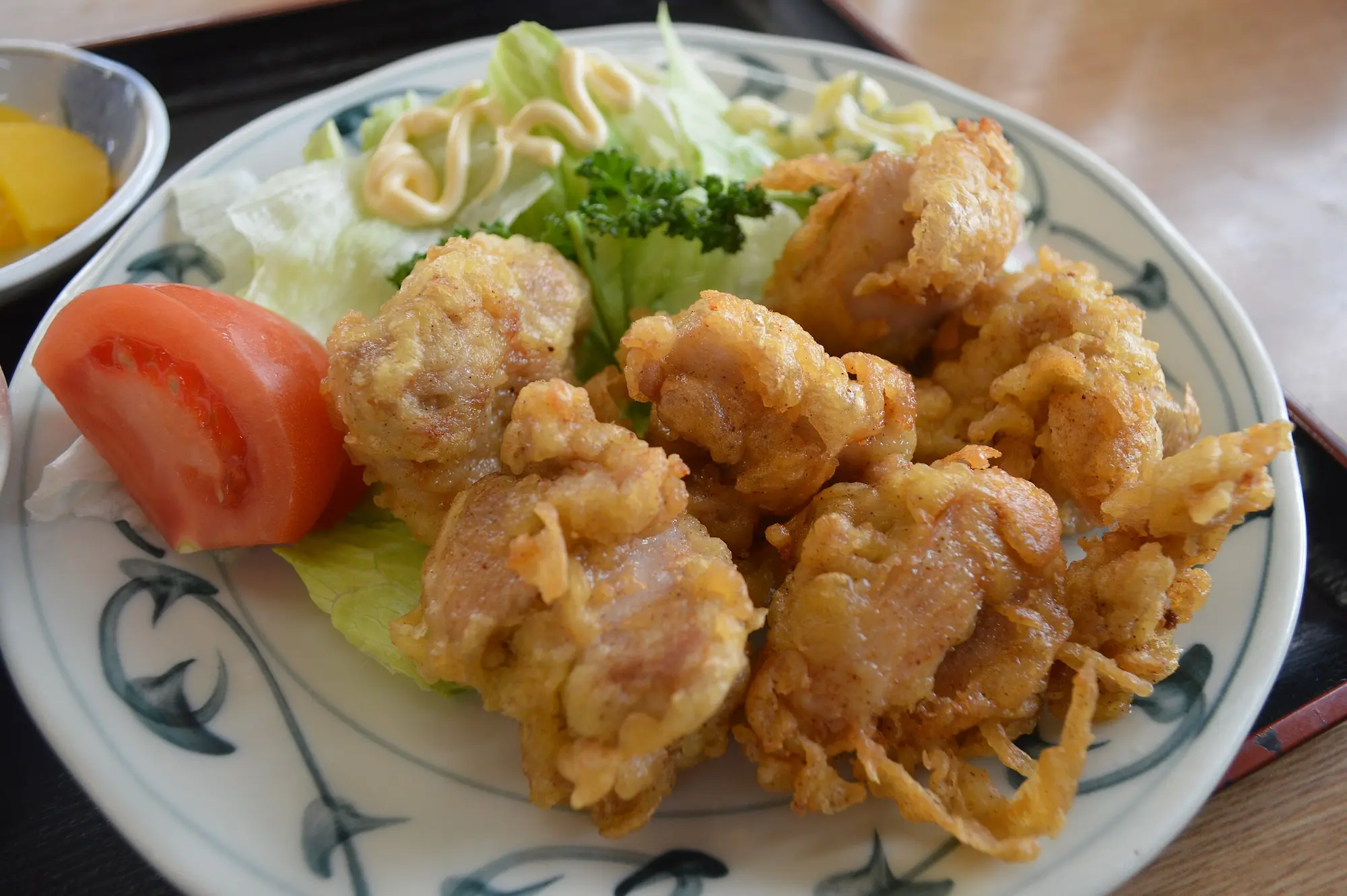 日本中どこにでもある定番お惣菜「とり天」の発祥は大分県の別府でした。