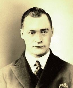 カール・ユーハイムの写真。