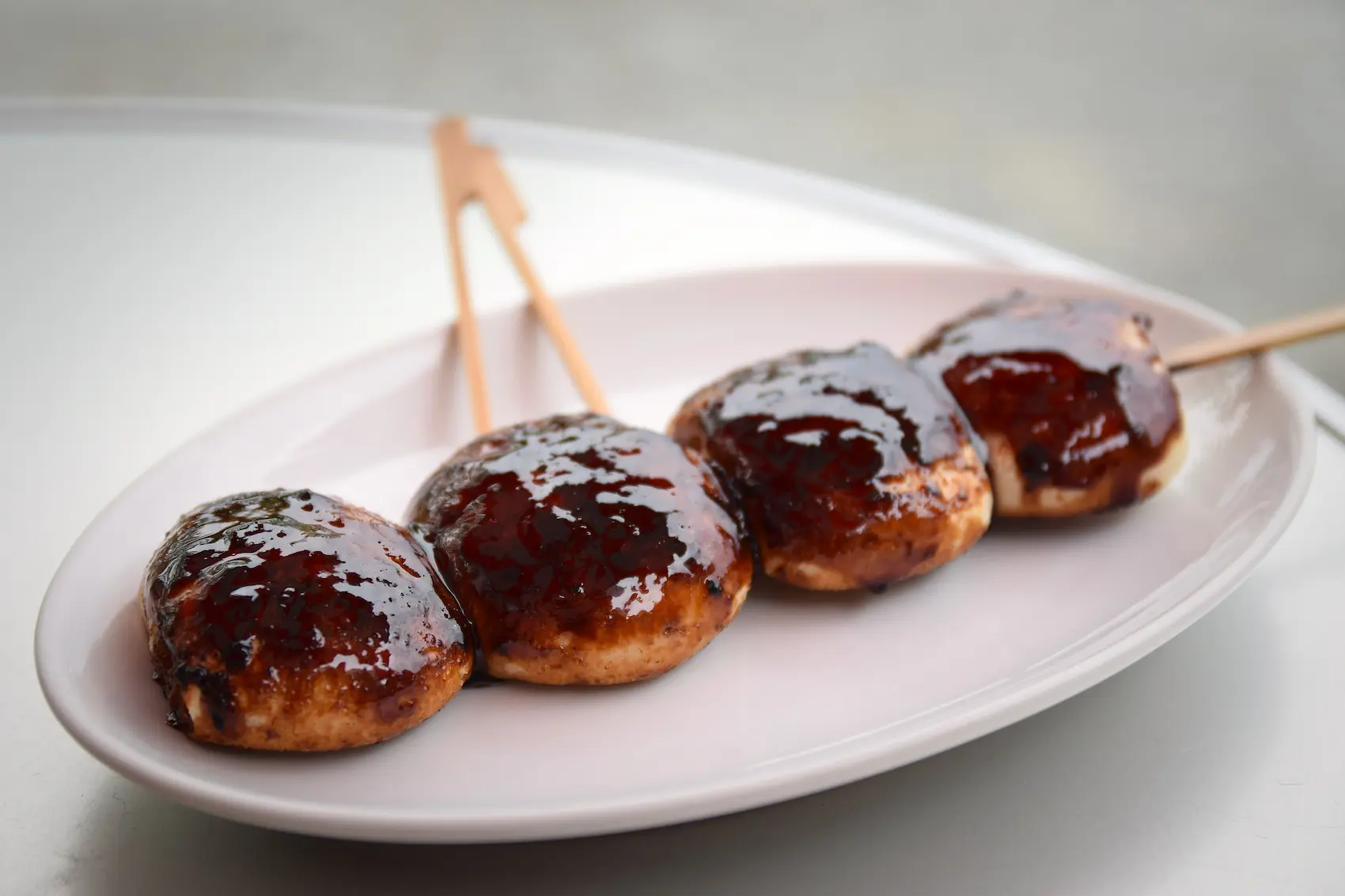 群馬名物の焼きまんじゅう。