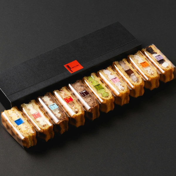 視覚で味わい、会話で楽しむ。シックな黒箱に秘められた「10の物語」。