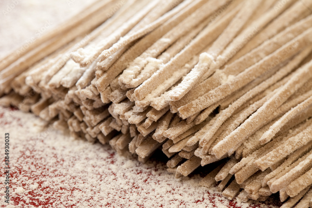 蕎麦を細く切って茹でたらメチャクチャ美味しくなっちゃった、というお話。