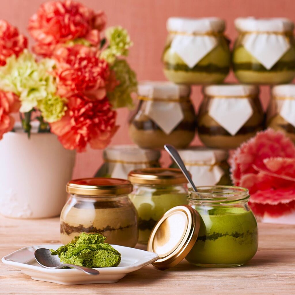 1832年創業の老舗お茶専門店が贈る「瓶の中の京都」。五感を揺さぶる宇治茶の香りに包まれて。