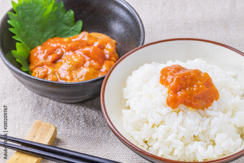晩酌を至高の瞬間に変える魔法。ご飯にお酒に、大人だけに許された贅沢な時間。