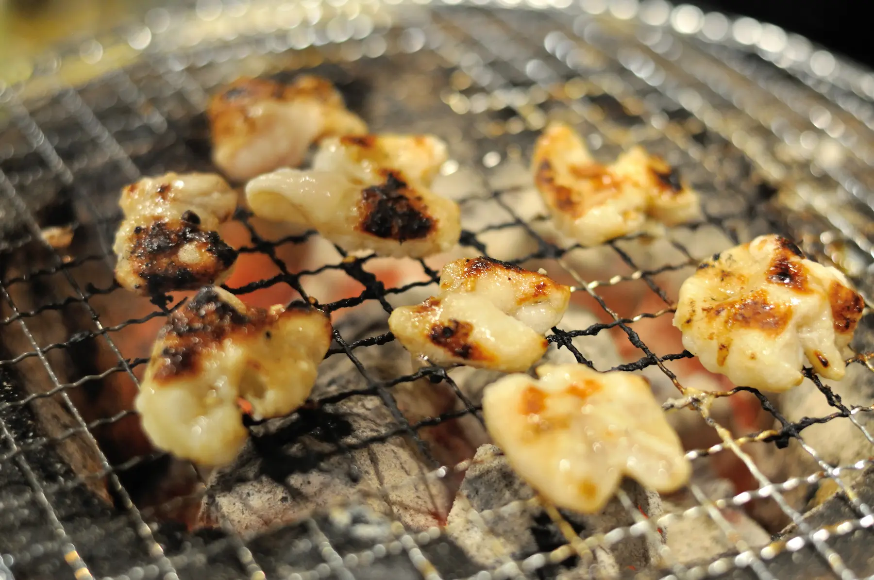 ホルモン料理の定番、ホルモン焼き肉。