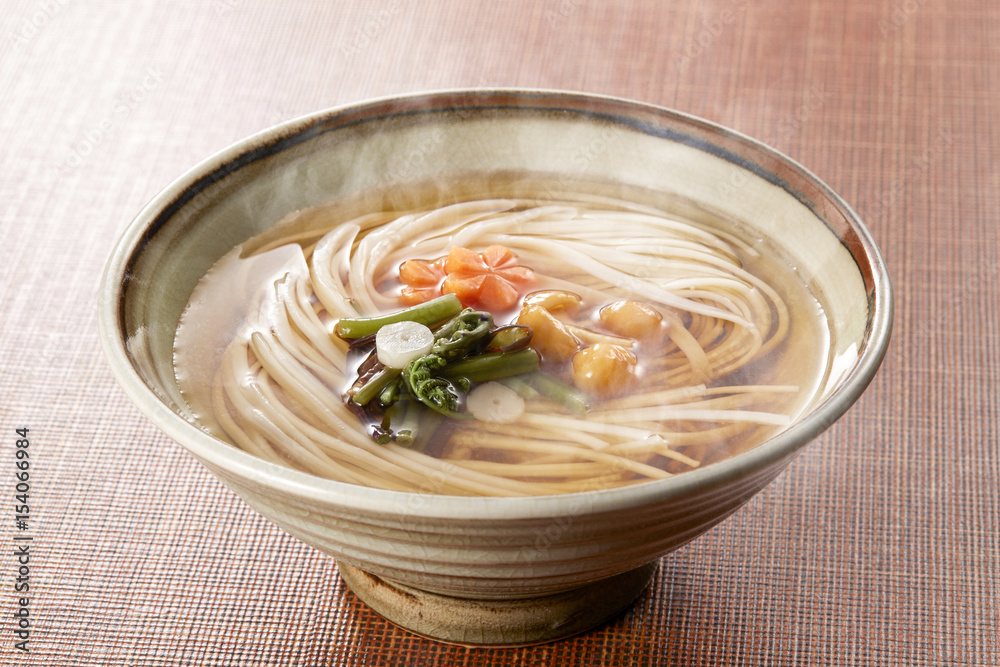 「細いうどん」の代表格の稲庭うどん。